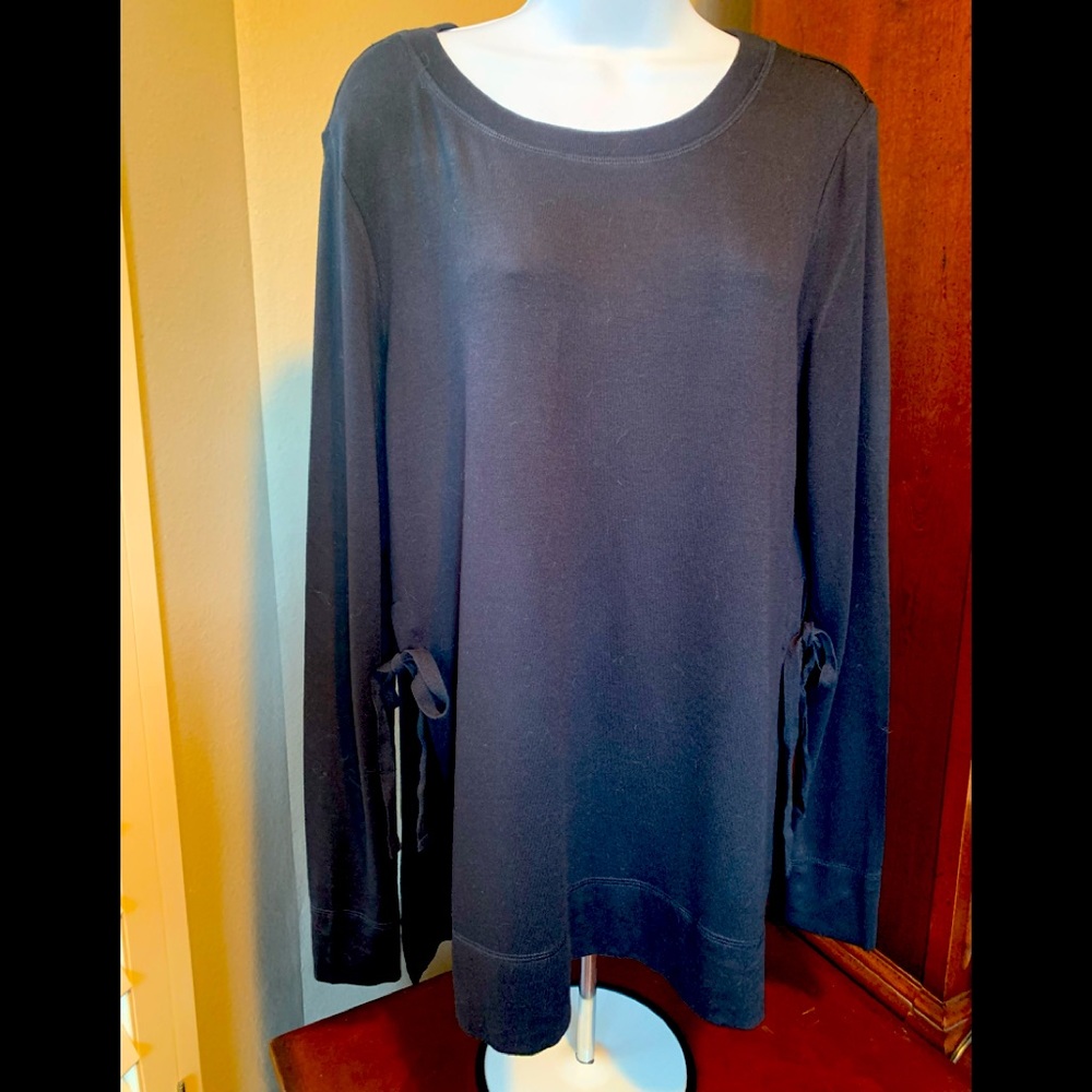 Ugg ladies pull over top